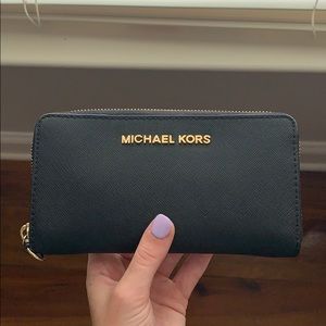 michael kors wallet